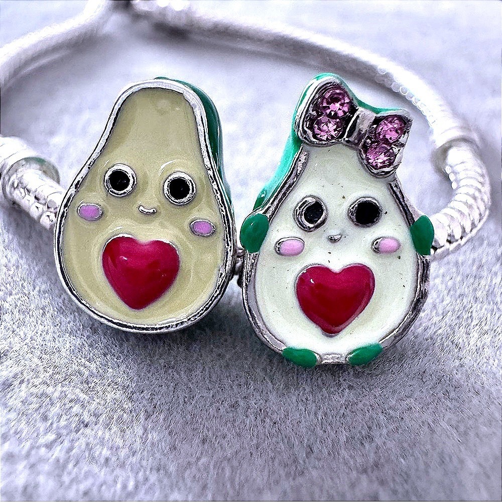 2Pcs European Style Green Enamel Love Mr And Mrs Avocado